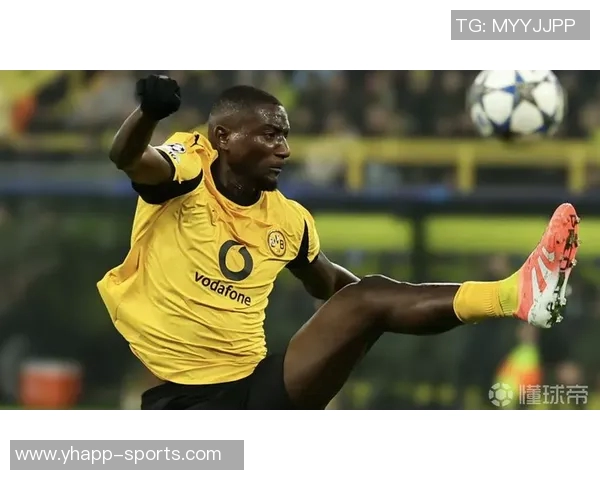 德天空报道多特蒙德与17岁左后卫普拉特斯达达成口头协议报价近千万遭拒 德天空报道多特蒙德与17岁左后卫普拉特斯达达成口头协议报价近千万遭拒