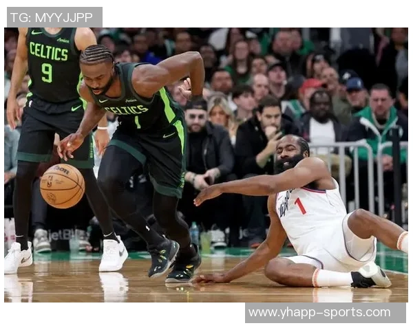 绿军背靠背挑战鹈鹕杰伦布朗状态回暖有望出战